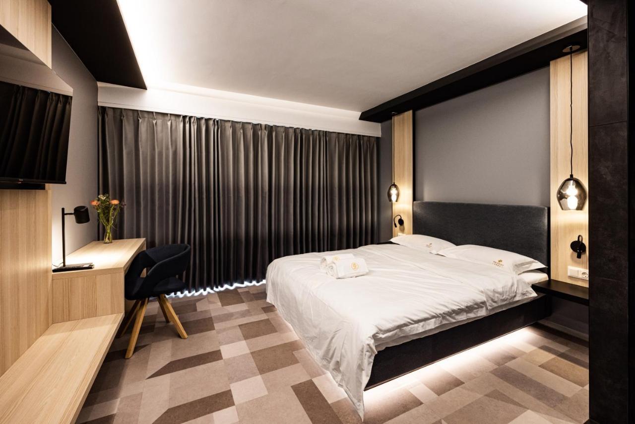 Hotel Phoenix7 3*